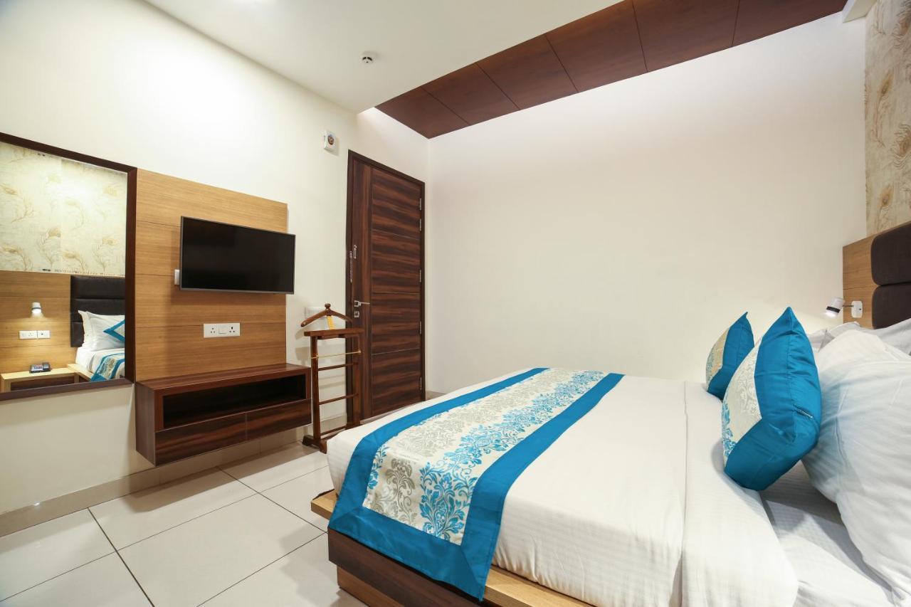 Hotel Grand Regency By Jmd Group Near Delhi Igi Airport 뉴델리 외부 사진